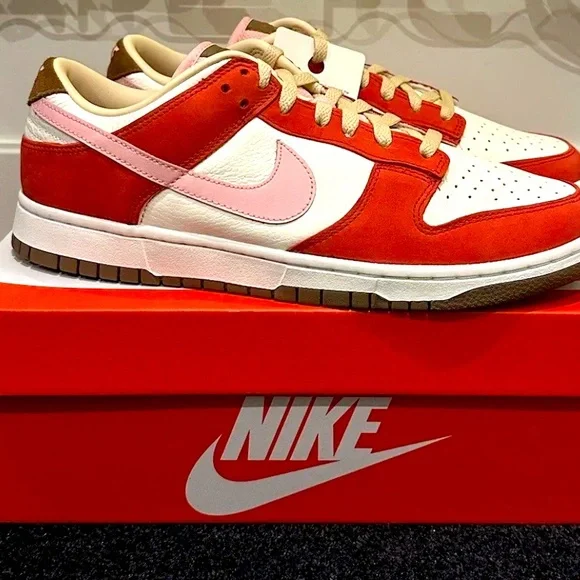 🥓🤎💖 Nike Dunk Low ‘Bacon’ size 12W / 10.5M 🥓💖🤎